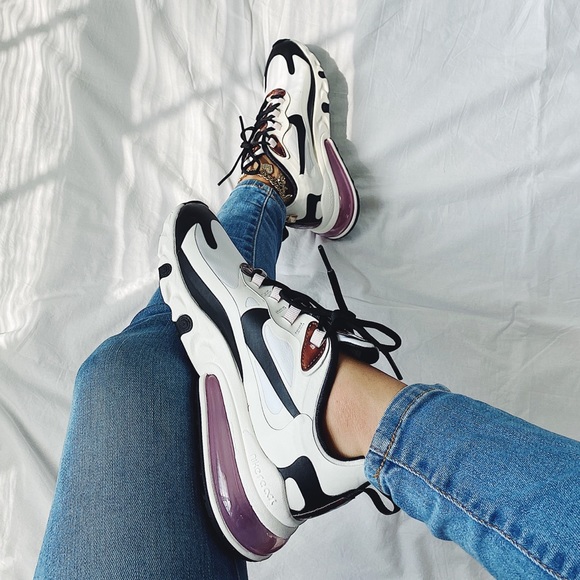 Air Max 270 React sneakers, Sold Out Color, NWOT - Picture 7 of 14